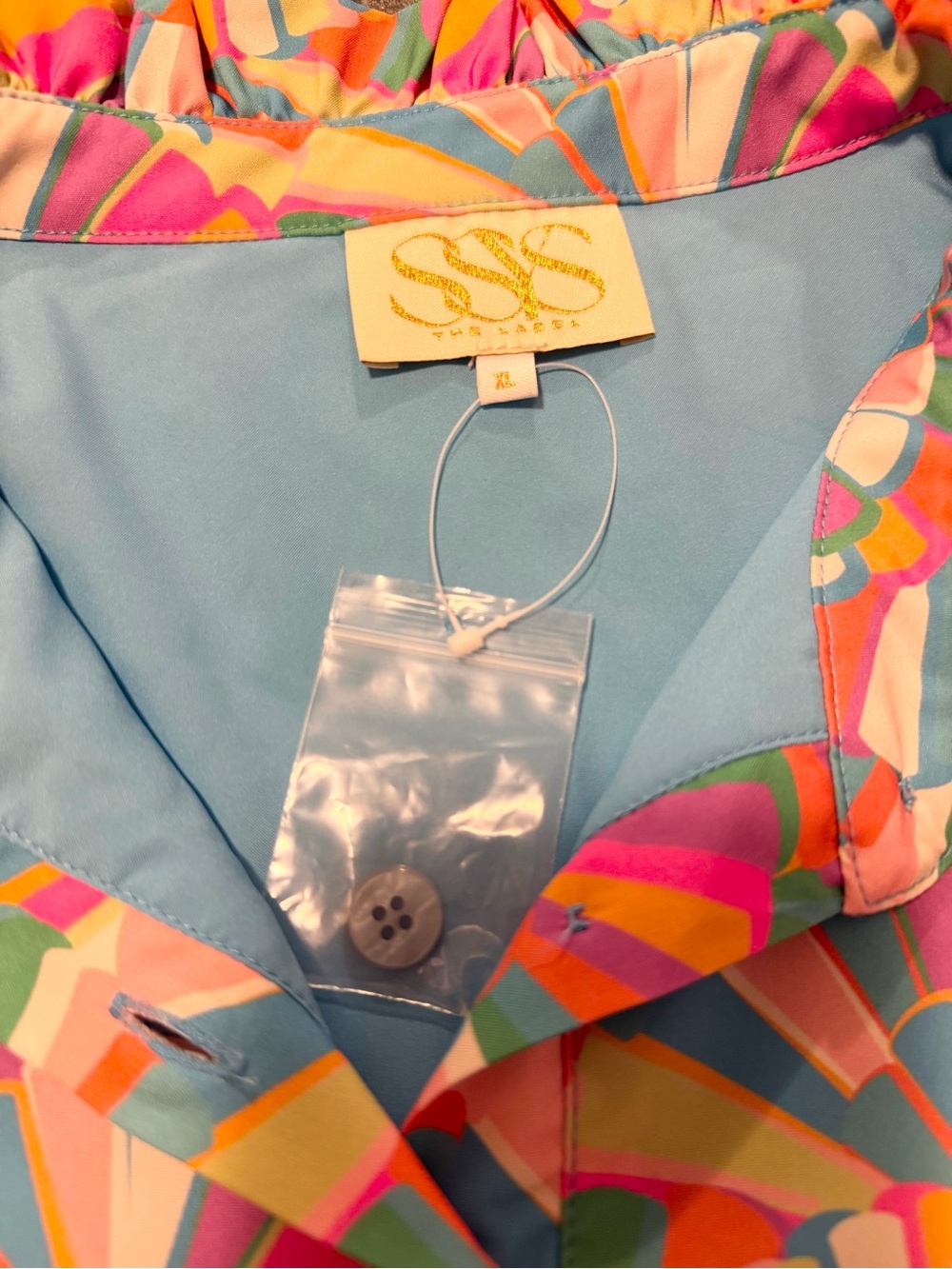 SSYS Bright Multi-Color Ruffle Collar Blouse - Picture 3 of 3